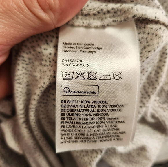 H&M animal print t shirt size small - Picture 11 of 11